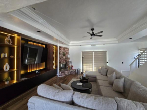 Munguia Summit Camp Modern Home Unit A Big Bear Lake